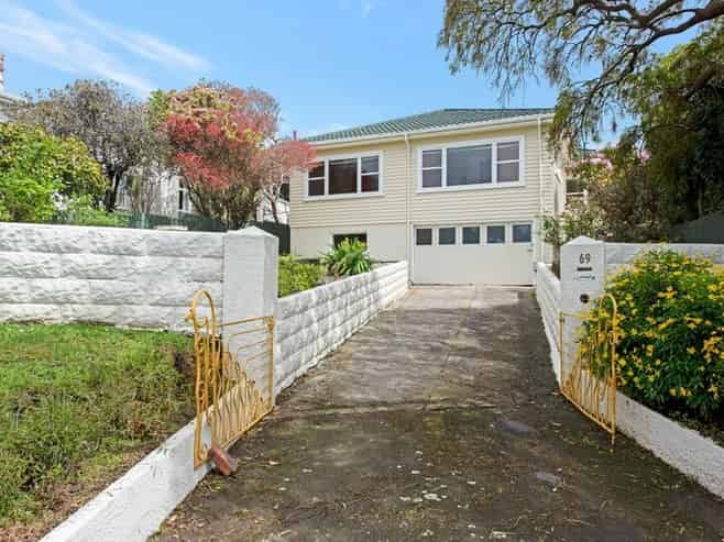 69 Trelissick Cres, Ngaio