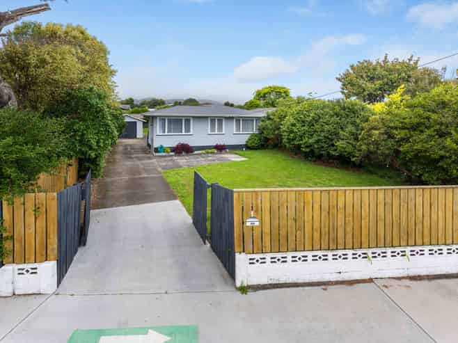 296 Main Highway, Otaki