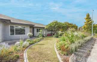 2 Heritage Crescent, Richmond