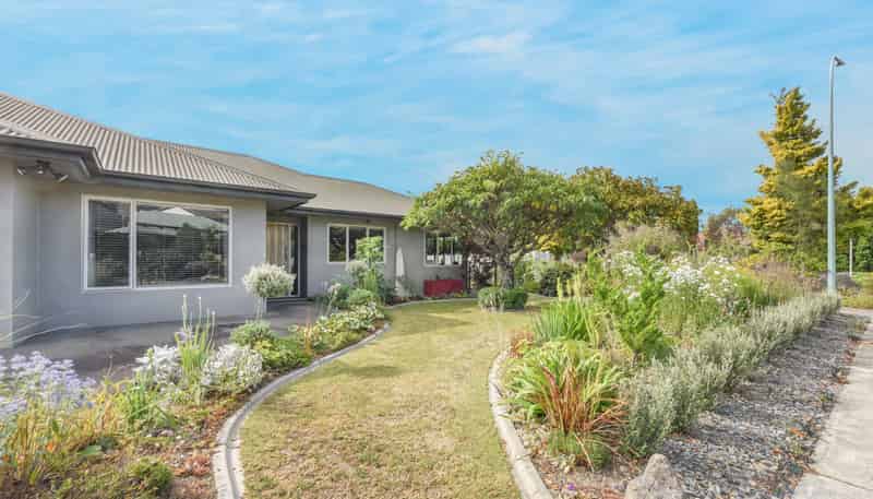 2 Heritage Crescent, Richmond