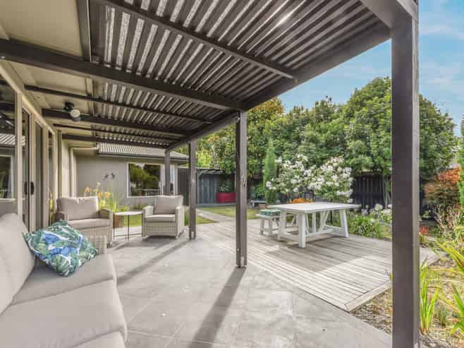 2 Heritage Crescent, Richmond