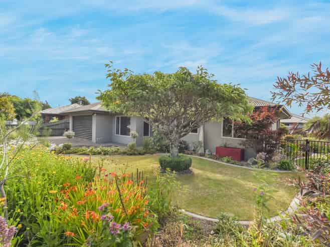 2 Heritage Crescent, Richmond