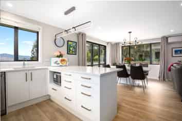 13 Cosgrove Rise, Riverstone Terraces