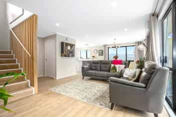 13 Cosgrove Rise, Riverstone Terraces