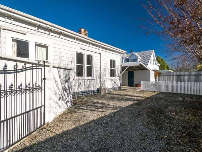 2/22 Howick Road, Redwoodtown