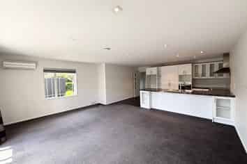 6 Date Crescent, Aidanfield