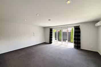 6 Date Crescent, Aidanfield