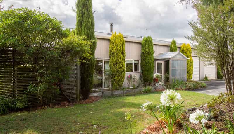27 Robertshawe Crescent, Dannevirke