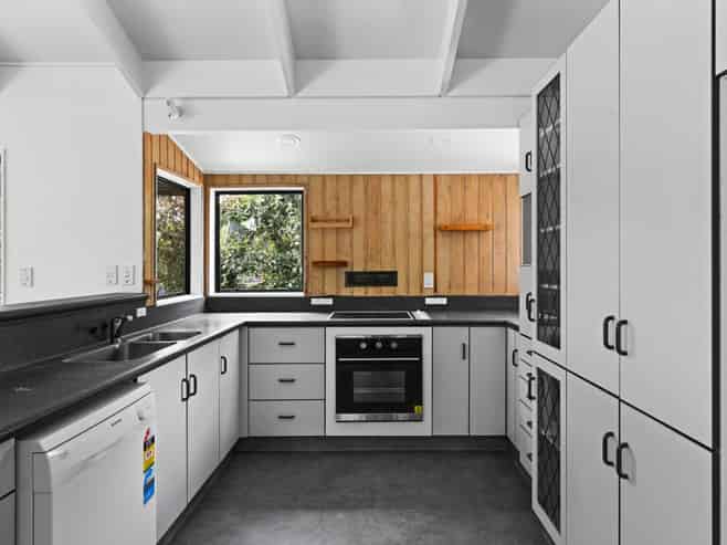 21 Tauroa Road, Havelock North