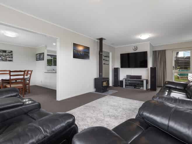 119 Spinnaker Drive, Whitby