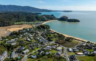 8 Kotare Place, Kaiteriteri