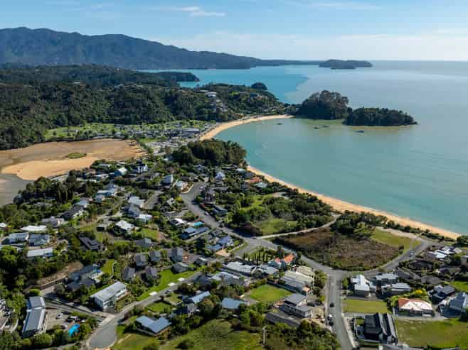 8 Kotare Place, Kaiteriteri