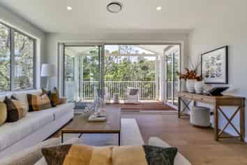 196 Landmark Terrace, Orewa