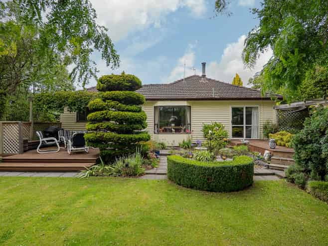 9 and 9B Owens Terrace, Upper Riccarton