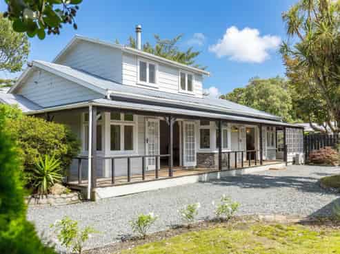 12 Wallace Street, Featherston