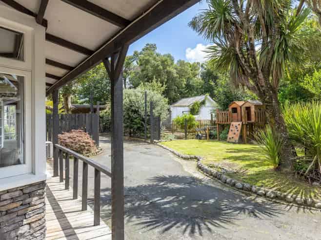 12 Wallace Street, Featherston