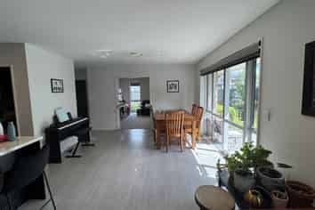 21 Luxembourg Crescent, Halswell