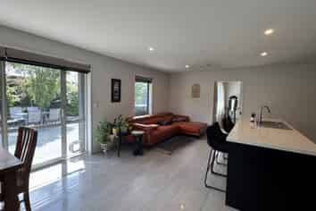 21 Luxembourg Crescent, Halswell