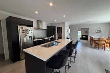 21 Luxembourg Crescent, Halswell