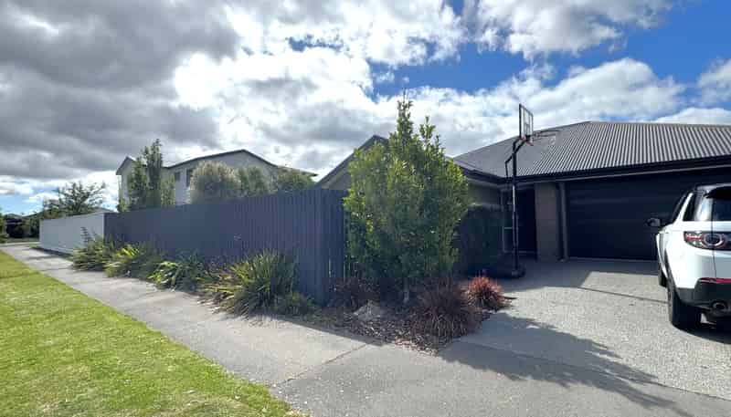 21 Luxembourg Crescent, Halswell