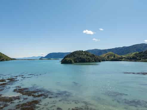 580 Cable Bay Road, Cable Bay