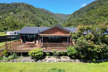  12a Cargill Road, Barrytown