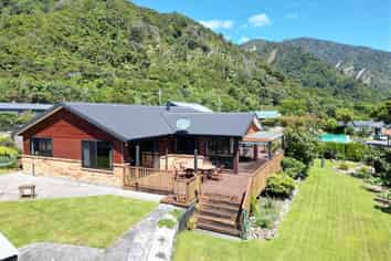  12a Cargill Road, Barrytown