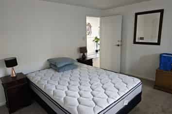 2/89 Arran Road, Browns Bay