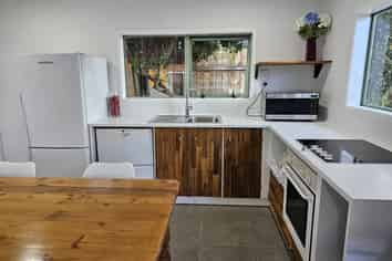 2/89 Arran Road, Browns Bay