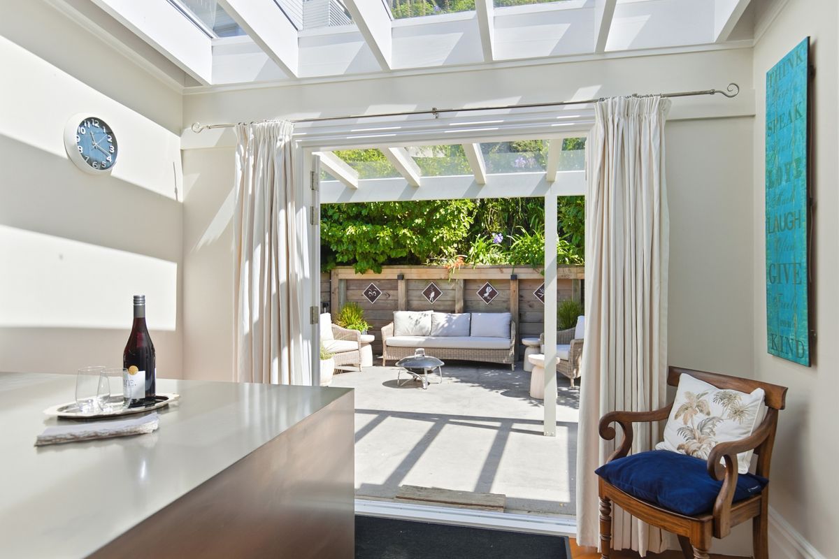 Renovated Villa with Picturesque Marina Views! - Ansicht 5