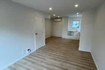 14 Edward Avenue, Edgeware