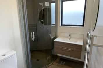 14 Edward Avenue, Edgeware