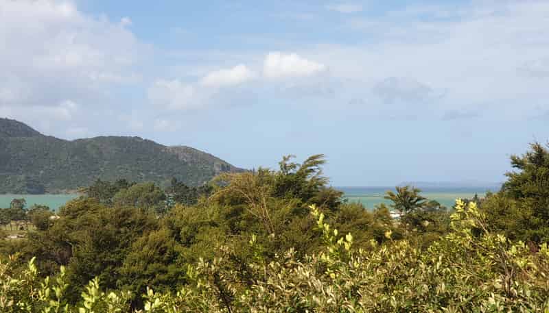 4C Moana Crescent, Kennedy Bay