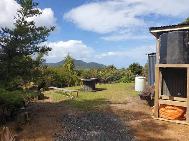 4C Moana Crescent, Kennedy Bay