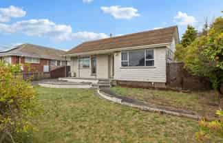 30 Bournemouth Crescent, Aranui