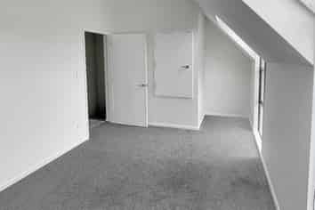 2/611 Madras Street, Saint Albans