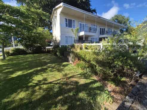 1/37 Devon Street, Picton