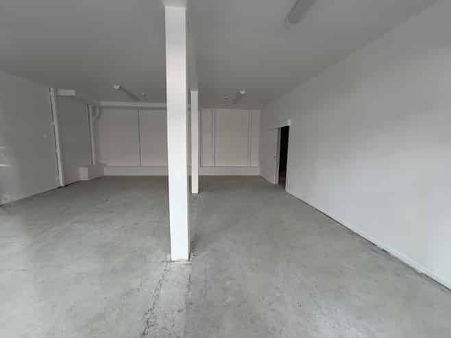 High-Exposure Retail Opportunity – 103 Victoria St