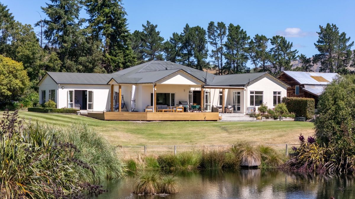 A Rare Blend of Land, Lifestyle and Opportunity - Widok 4