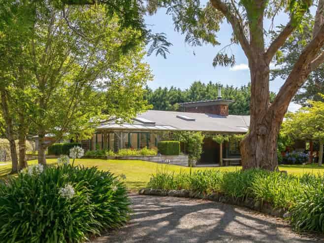 42 Kuratawhiti Street, Greytown