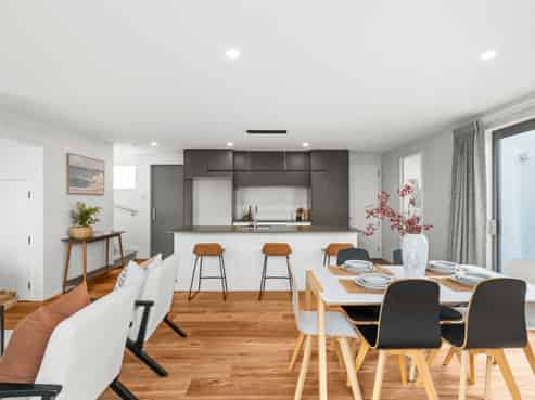 2/525 Madras Street, Saint Albans