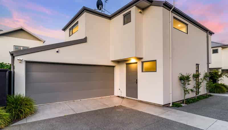 2/525 Madras Street, Saint Albans