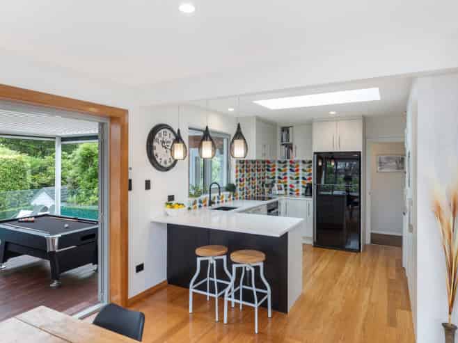 477 Avonhead Road, Avonhead