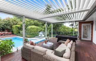 477 Avonhead Road, Avonhead