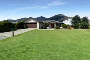 2 Mystery Grove, Lake Hayes Estate