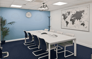 Office space for 4 persons in HQ 236 Broadway Ave.