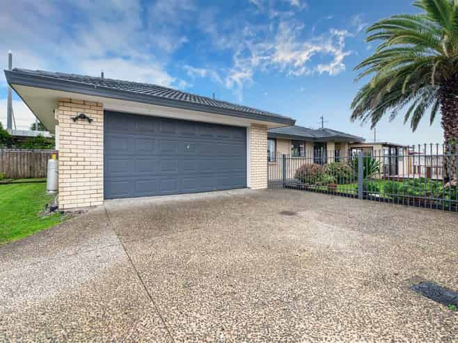 8/72 Swanson Rd, Henderson