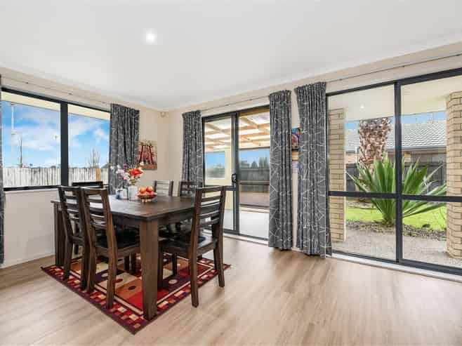 8/72 Swanson Rd, Henderson