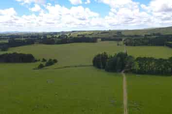 220 Larsen Road, Eketahuna