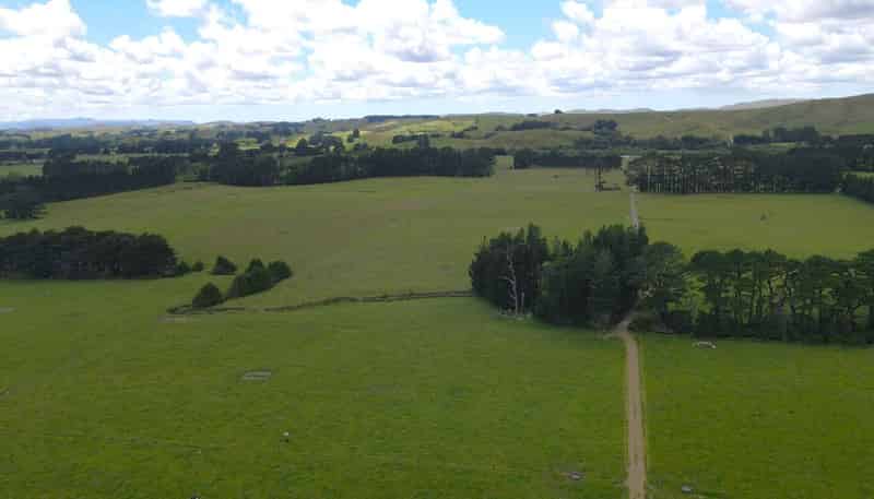 220 Larsen Road, Eketahuna
